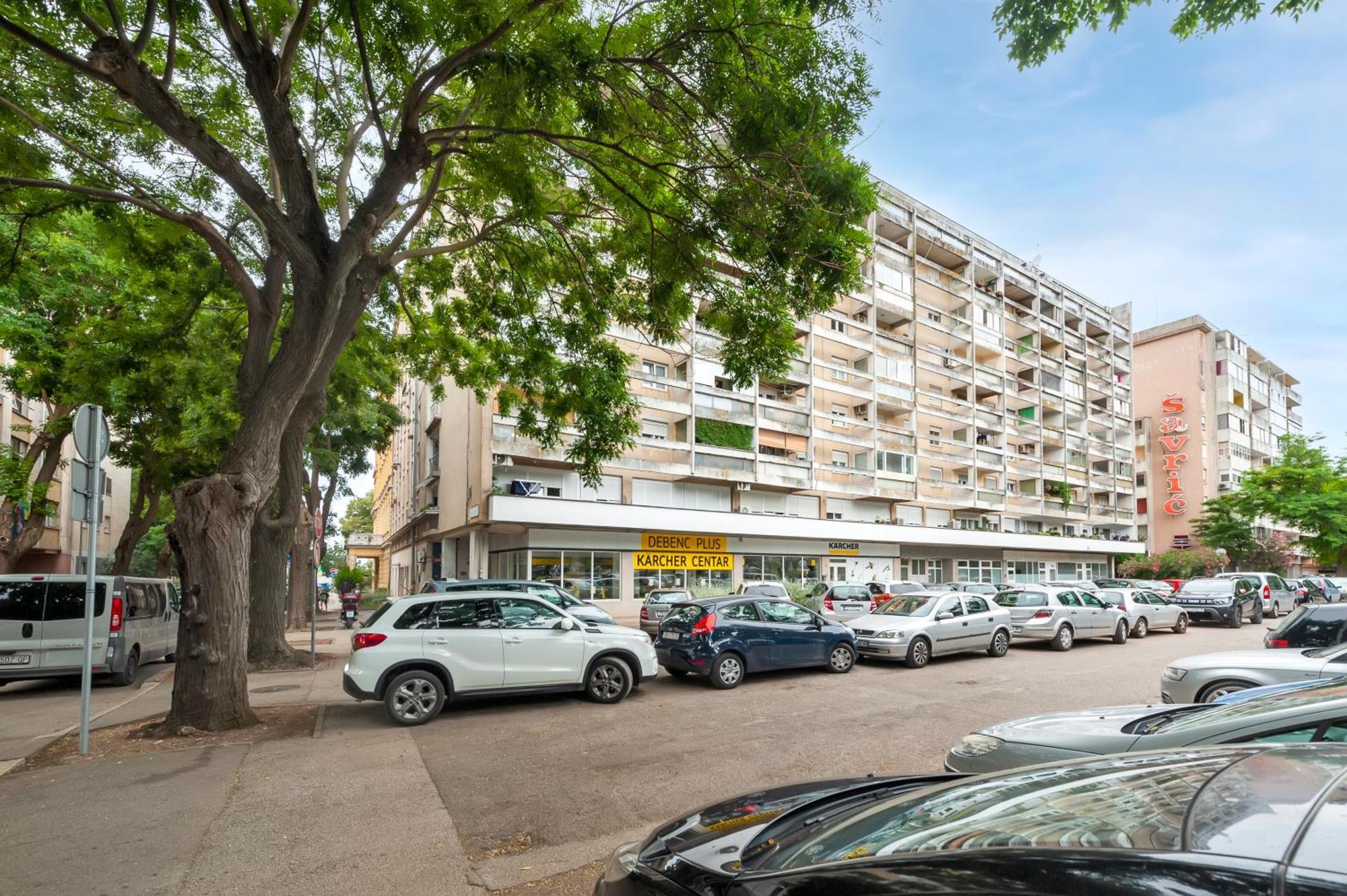 Arena Parkside Residence Pula Buitenkant foto
