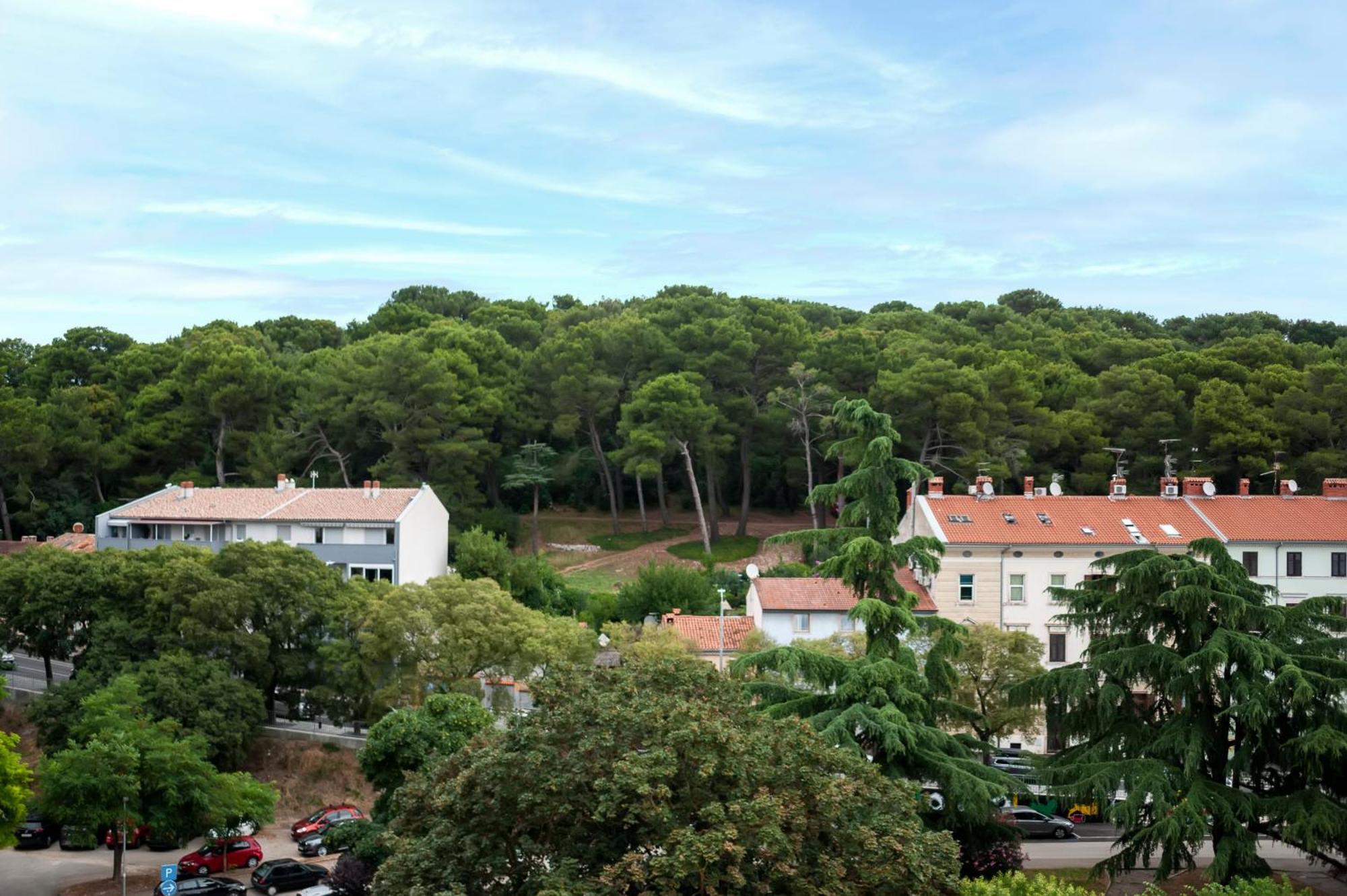 Arena Parkside Residence Pula Buitenkant foto